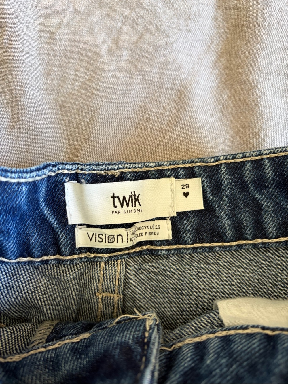 Simons Indigo High-Rise Denim Shorts - Picture 3 of 3